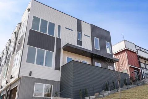 $699,900 | 100 Fairview Court, Nashville, TN 37203