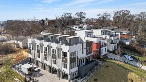$699,900 | 100 Fairview Court, Nashville, TN 37203