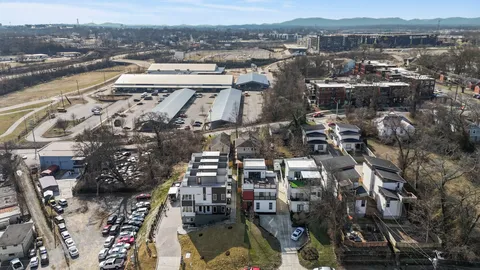 $694,900 | 100 Fairview Court, Nashville, TN 37203