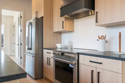 $699,900 | 100 Fairview Court, Nashville, TN 37203