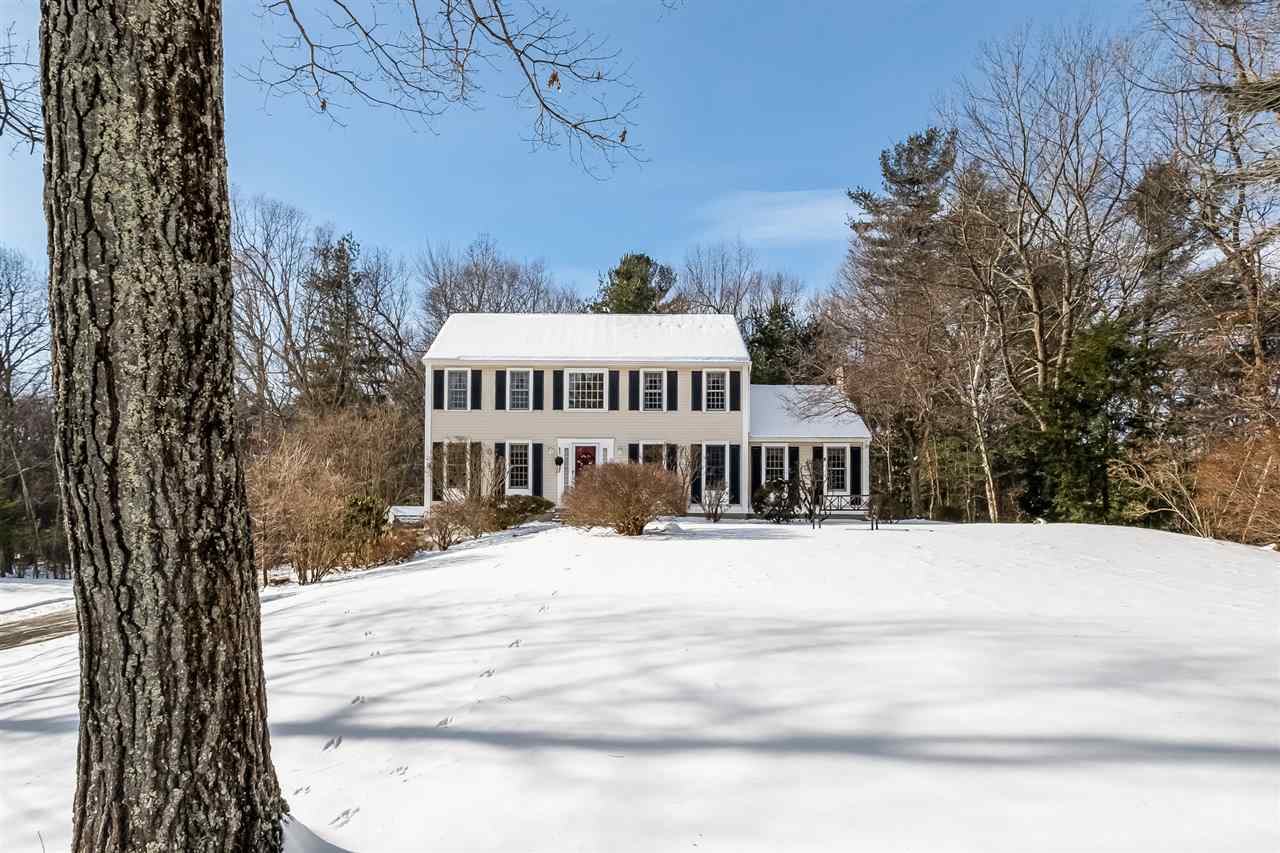 25 Montgomery Farm Road Derry, NH 03038 - Photo 2 of 40