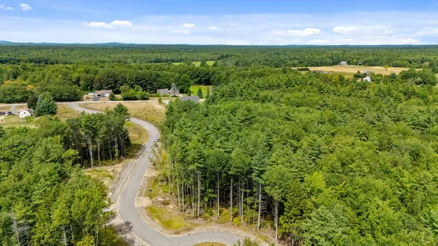 $1,799,999 | 4 Dogwood Circle, Kennebunk, ME 04043