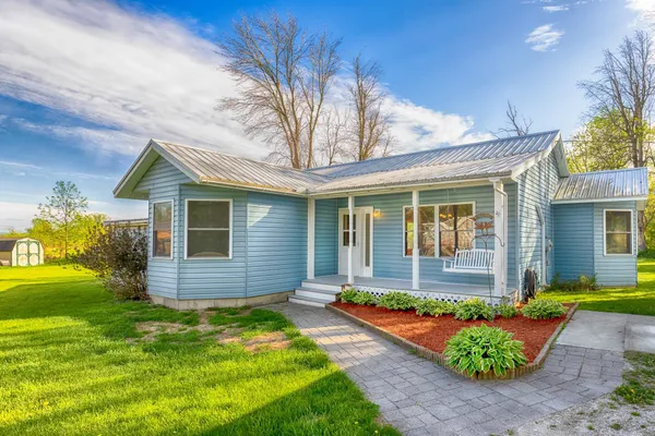 $319,250 | 100 Christopher Road, Alburgh, VT 05440