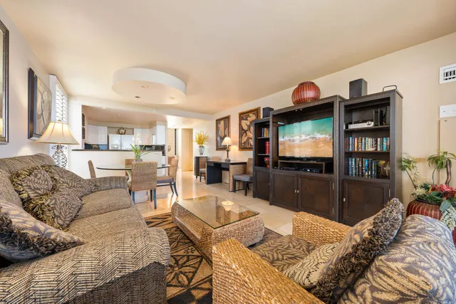 $2,150,000 | 110 Kaanapali Shores Place, Unit 711, Lahaina, HI 96761