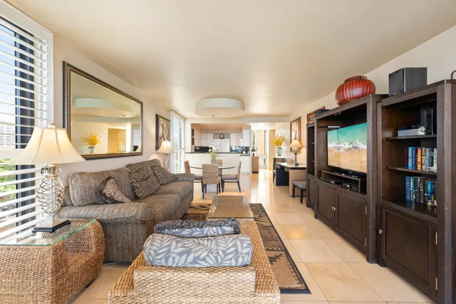 $2,150,000 | 110 Kaanapali Shores Place, Unit 711, Lahaina, HI 96761