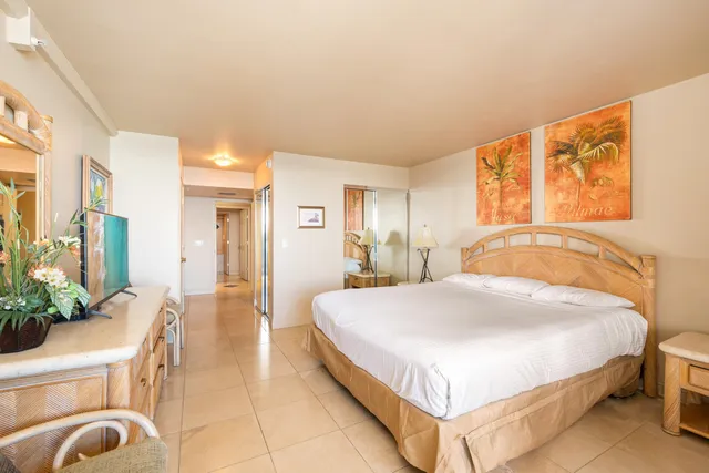 $2,150,000 | 110 Kaanapali Shores Place, Unit 711, Lahaina, HI 96761
