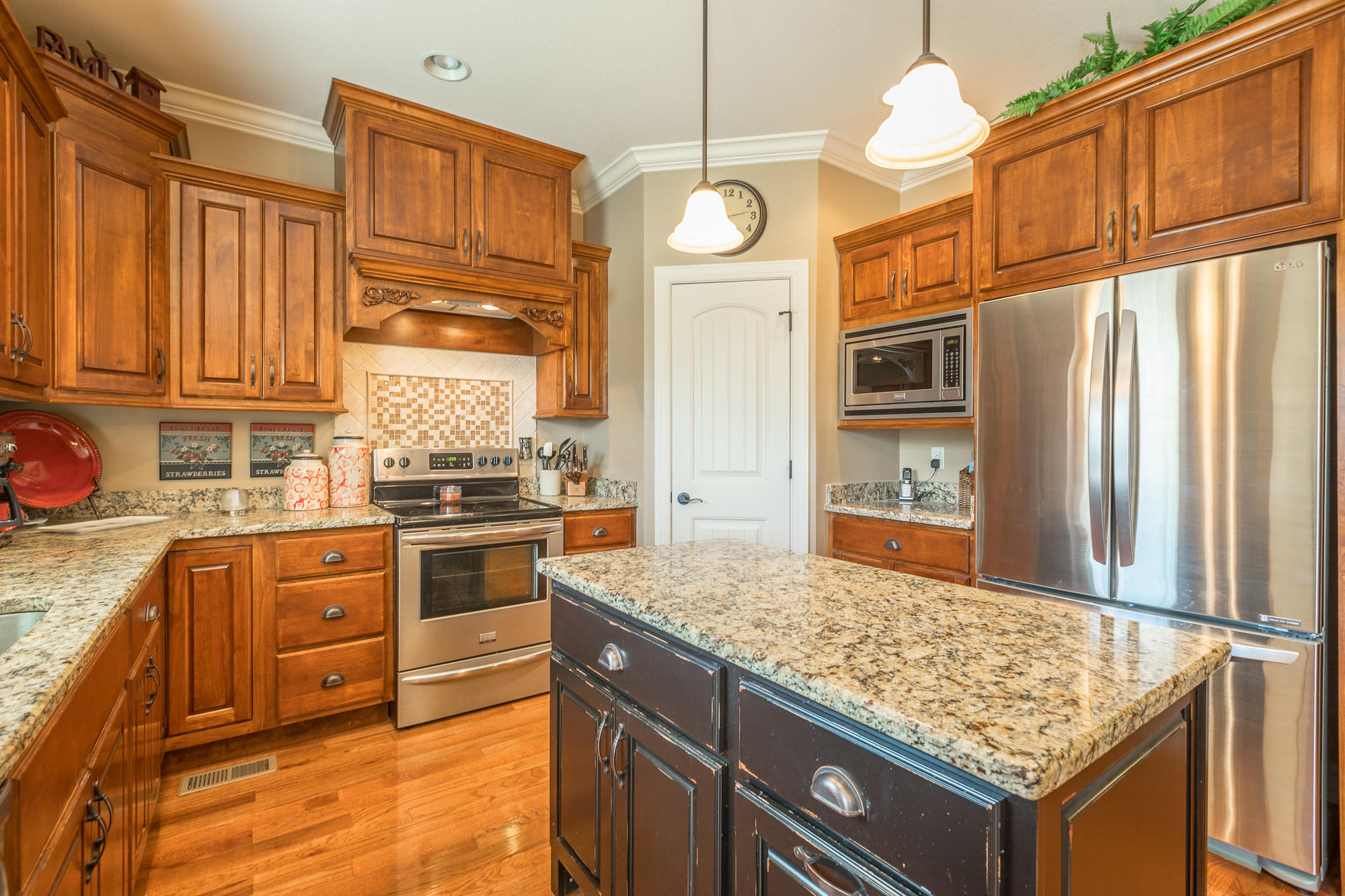 248 Live Oak Road Ringgold, GA 30736 - Photo 11 of 64 Kitchen
