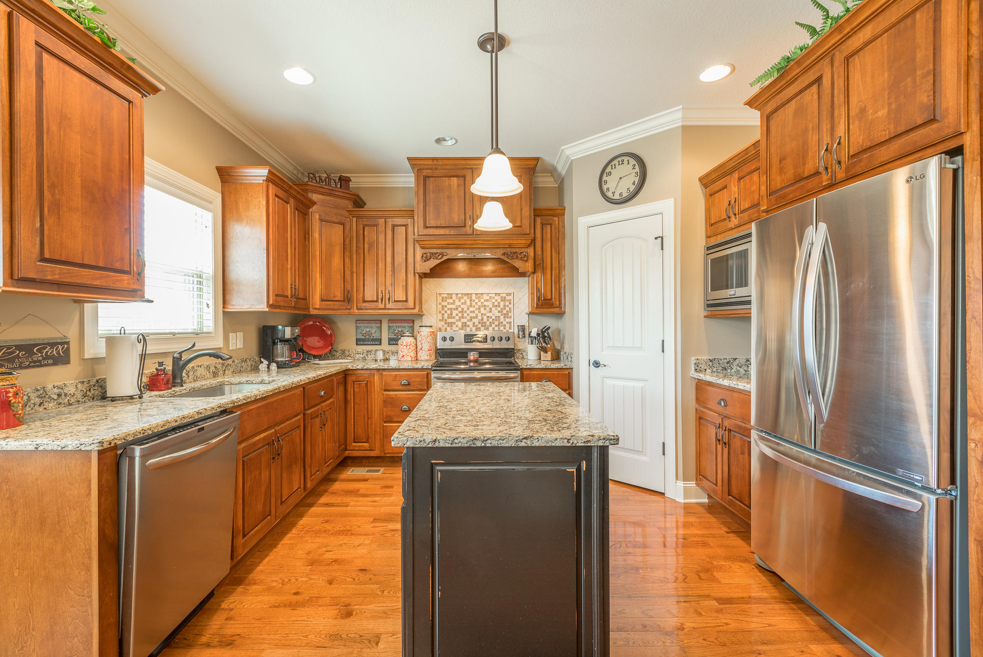 248 Live Oak Road Ringgold, GA 30736 - Photo 8 of 64 Kitchen