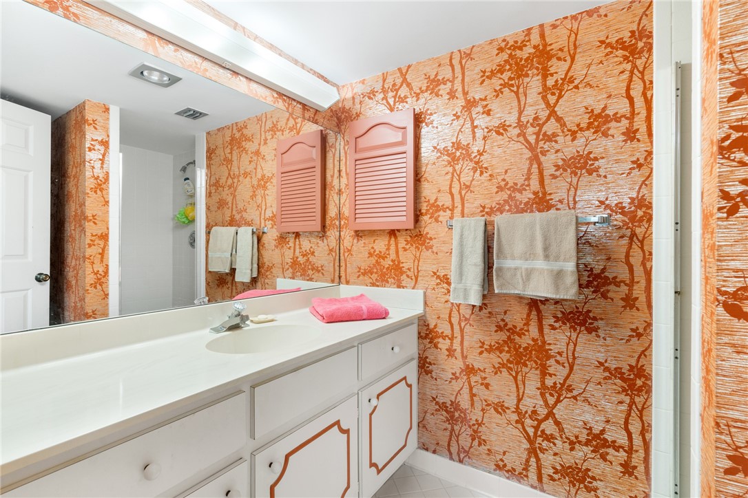 1150 Reef Road, Unit B21 Vero Beach, FL 32963 - Photo 16 of 32 Gallery Image 16