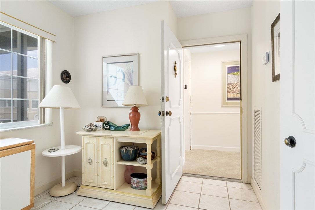 1150 Reef Road, Unit B21 Vero Beach, FL 32963 - Photo 8 of 32 Gallery Image 8