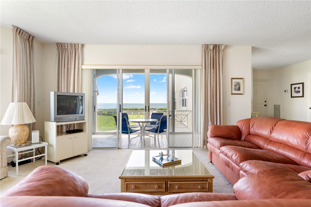 1150 Reef Road, Unit B21 Vero Beach, FL 32963 - Photo 9 of 32 Gallery Image 9