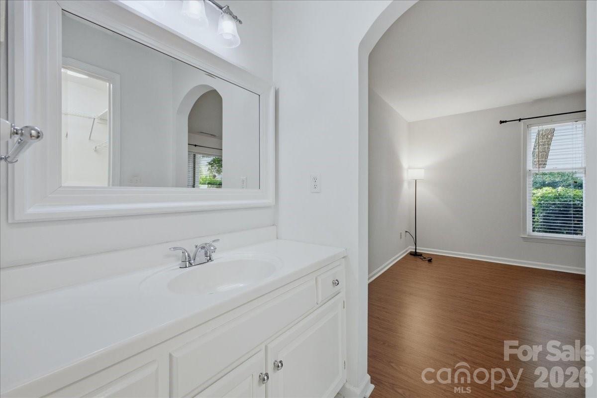 232 Queens Road, Unit 37 Charlotte, NC 28204 - Photo 17 of 31