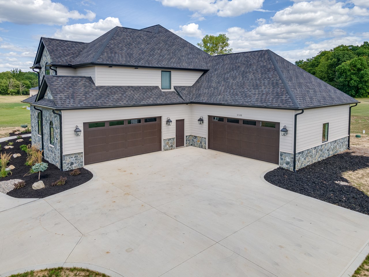 3105 McComb Road Huntertown, IN 46748 - Photo 2 of 36 Gallery Image 2