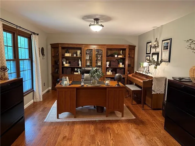 $799,999 | 12918 Lakeland Drive, St. Joseph, MO 64506