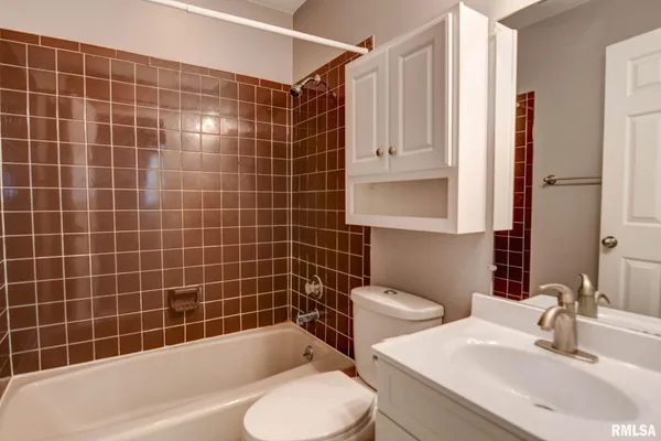 $120,000 | 2628 South Forrest Green Drive, Decatur, IL 62521