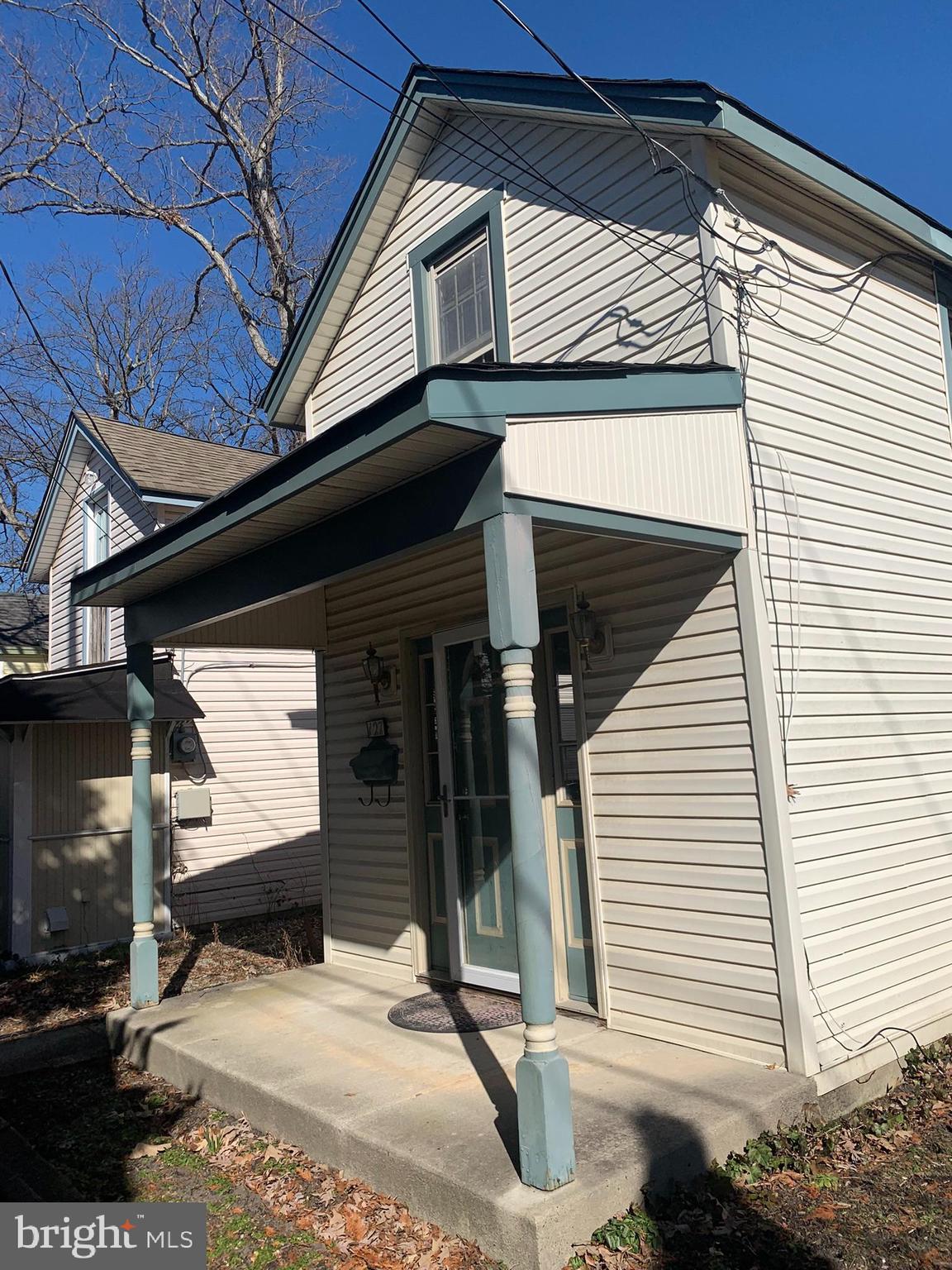 127 3rd Avenue Pitman, NJ 08071 - Photo 3 of 4 Front Porch