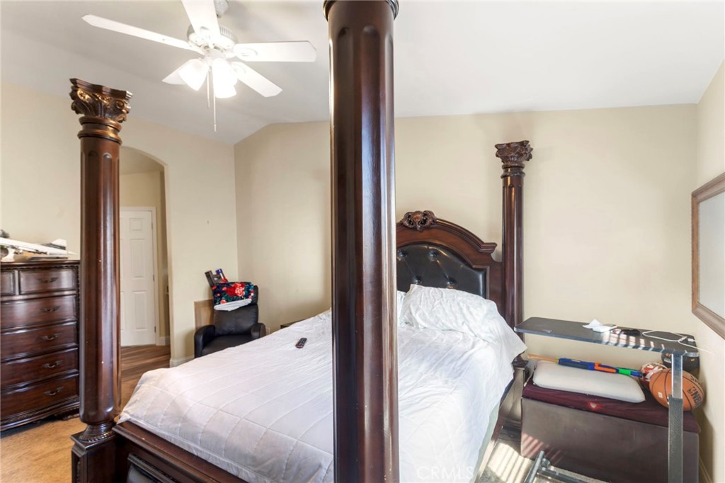 22241 Nisqually Road, Unit 103 Apple Valley, CA 92308 - Photo 15 of 34