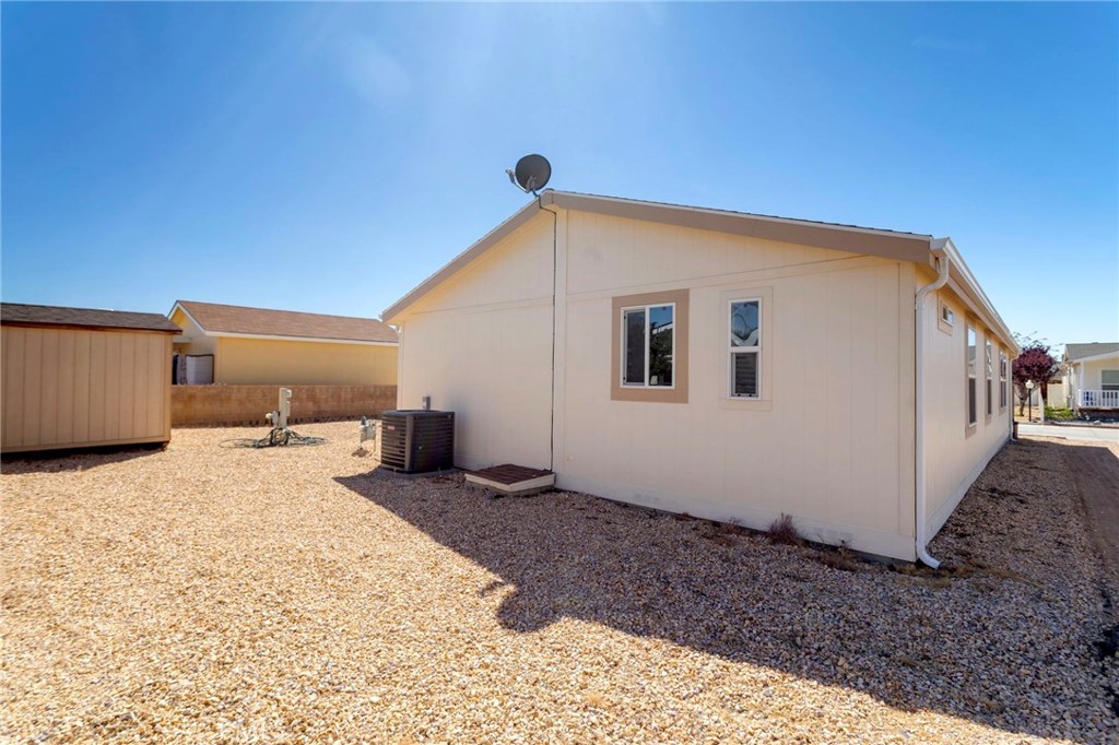 22241 Nisqually Road, Unit 103 Apple Valley, CA 92308 - Photo 29 of 34