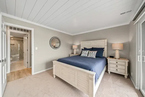 $999,999 | 9 South Walworth Avenue, Unit 603, Williams Bay, WI 53191