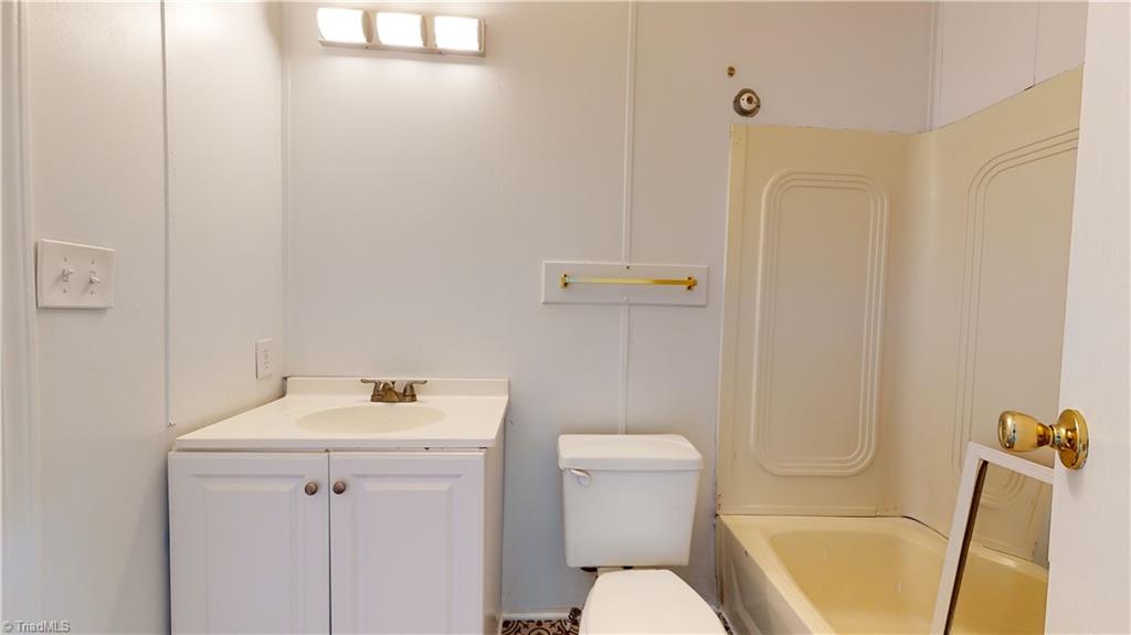 7749 Garrett Road Liberty, NC 27298 - Photo 18 of 29 Gallery Image 18