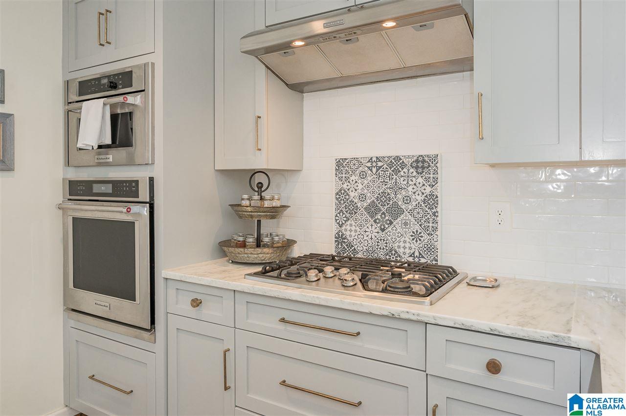 1836 Cedarwood Road Birmingham, AL 35216 - Photo 5 of 33