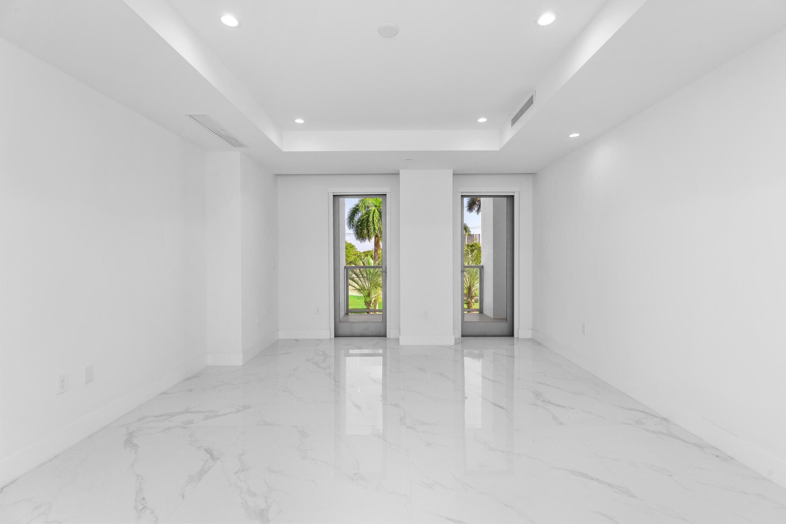 495 East Royal Palm Road, Unit 201 Boca Raton, FL 33432 - Photo 19 of 43 Primary Suite