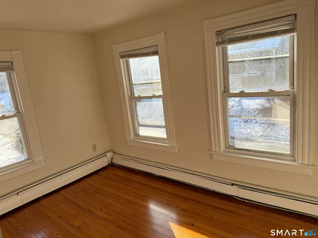 $480,000 | 53 Maple Street, Seymour, CT 06483