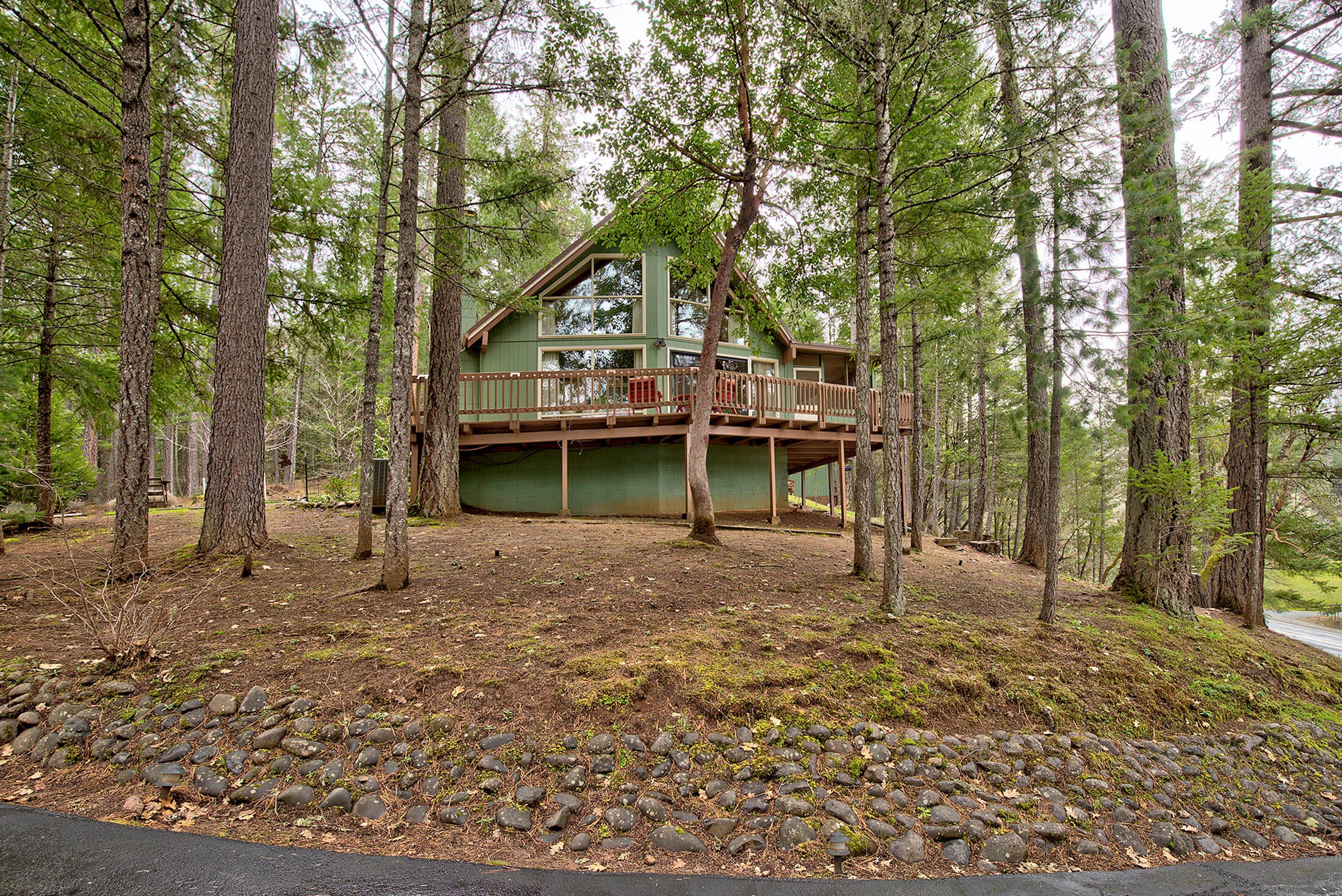 2290 Galice Road Merlin, OR 97532 - Photo 2 of 42 galice001