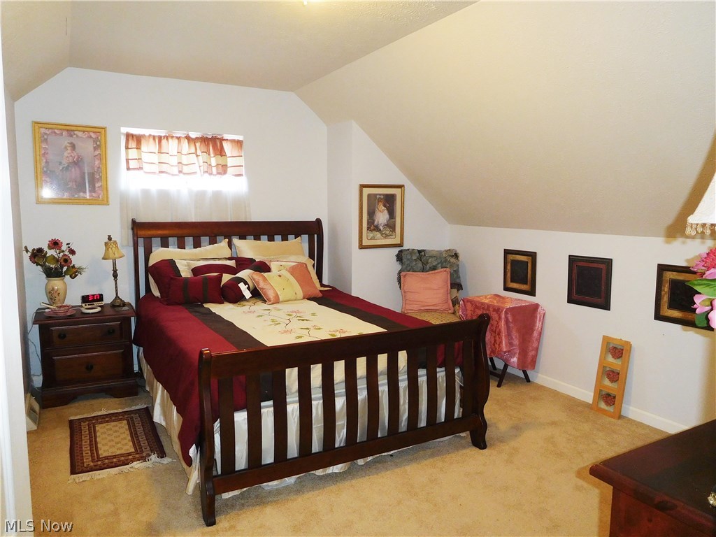 2136 Manor Road Uniontown, OH 44685 - Photo 18 of 35