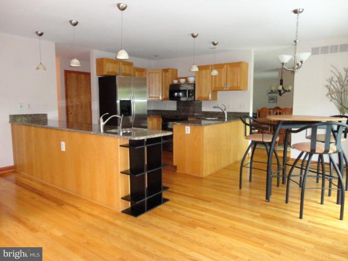 525 Epping Forest Road Annapolis, MD 21401 - Photo 2 of 25 Kitchen