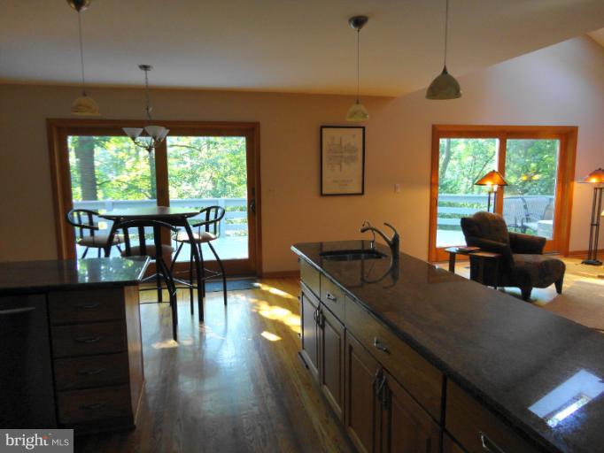 525 Epping Forest Road Annapolis, MD 21401 - Photo 16 of 25 Kitchen