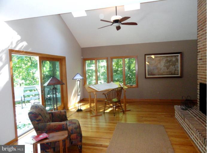 525 Epping Forest Road Annapolis, MD 21401 - Photo 4 of 25 Family Room