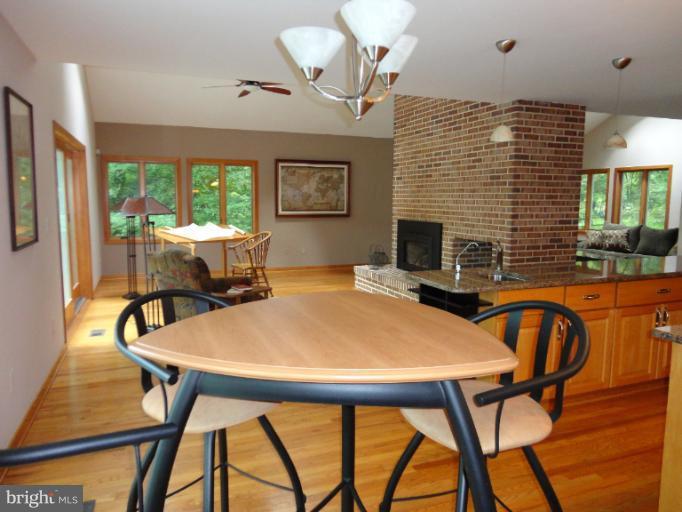 525 Epping Forest Road Annapolis, MD 21401 - Photo 5 of 25 Kitchen