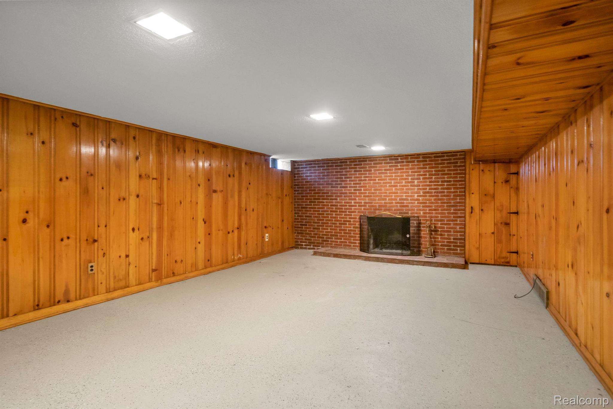 451 South Gulley Road Dearborn, MI 48124 - Photo 33 of 41 Basement Bonus Room with Fireplace and Wet Bat