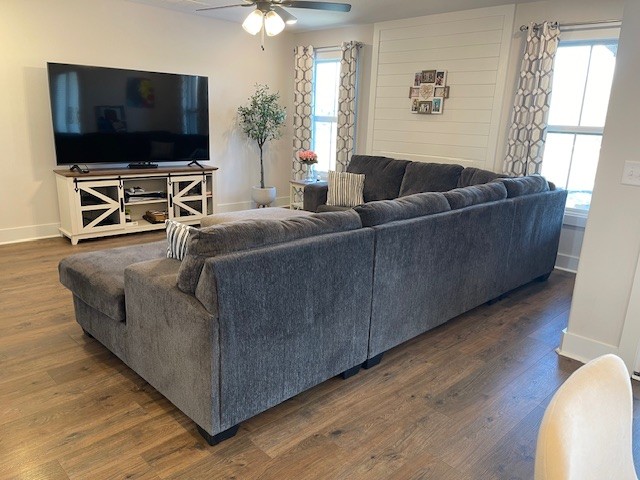 1191 Southside Road Southside, TN 37171 - Photo 11 of 34 a living room with furniture and a flat screen tv
