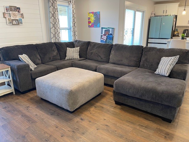1191 Southside Road Southside, TN 37171 - Photo 12 of 34 a view of a livingroom with couch and a couch