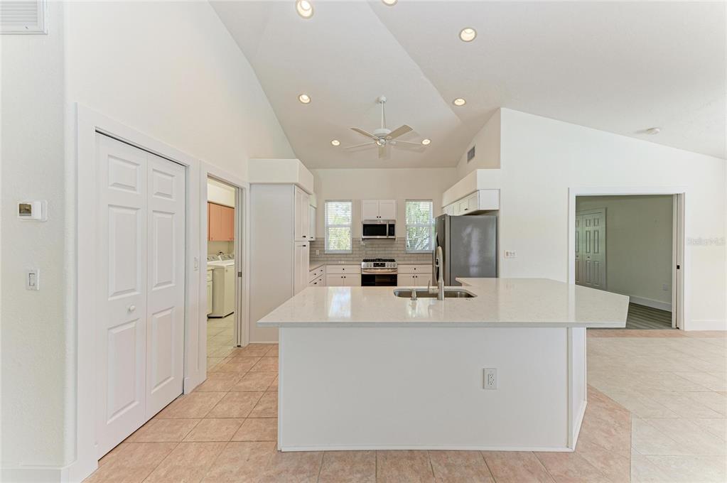 11218 Rivers Bluff Circle Lakewood Ranch, FL 34202 - Photo 17 of 60 Gallery Image 17