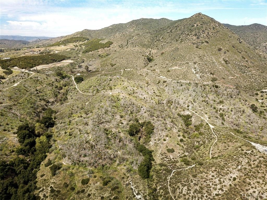 Via Del Rio Fallbrook Ca Fallbrook, CA 92028 - Photo 4 of 10