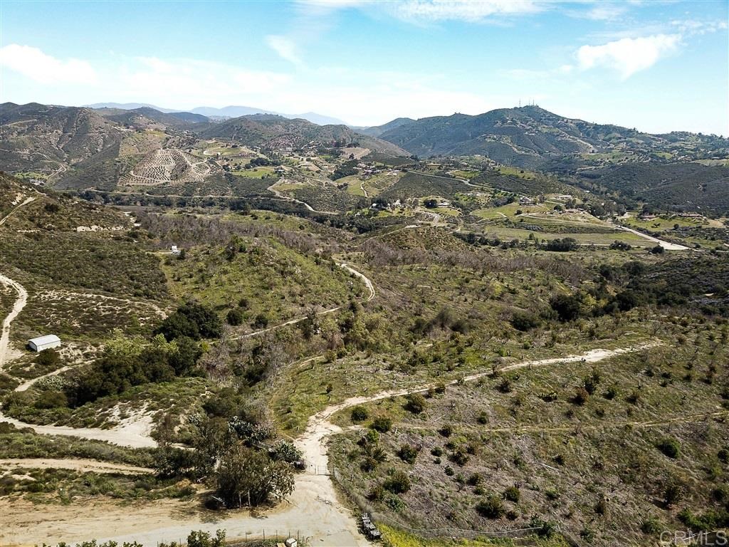Via Del Rio Fallbrook Ca Fallbrook, CA 92028 - Photo 6 of 10
