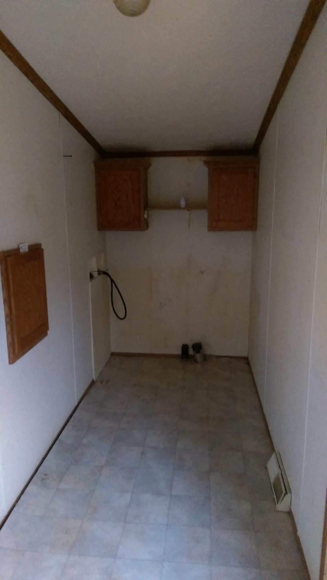 4116 East Buchanan Road Shelby, MI 49455 - Photo 13 of 17 laundry