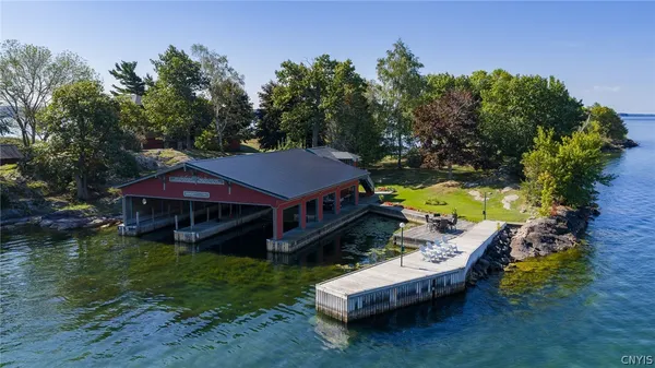 $2,300,000 | 40029 Whiskey, Clayton, NY 13624