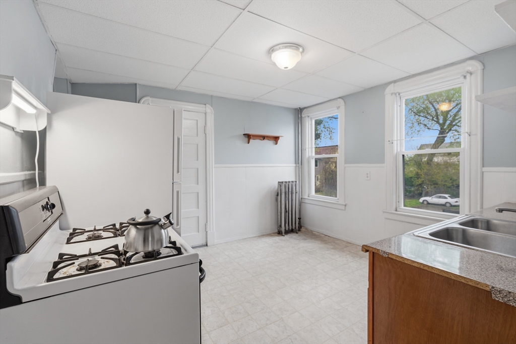 43 Elmdale Street, Unit 2 West Springfield, MA 01089 - Photo 10 of 14