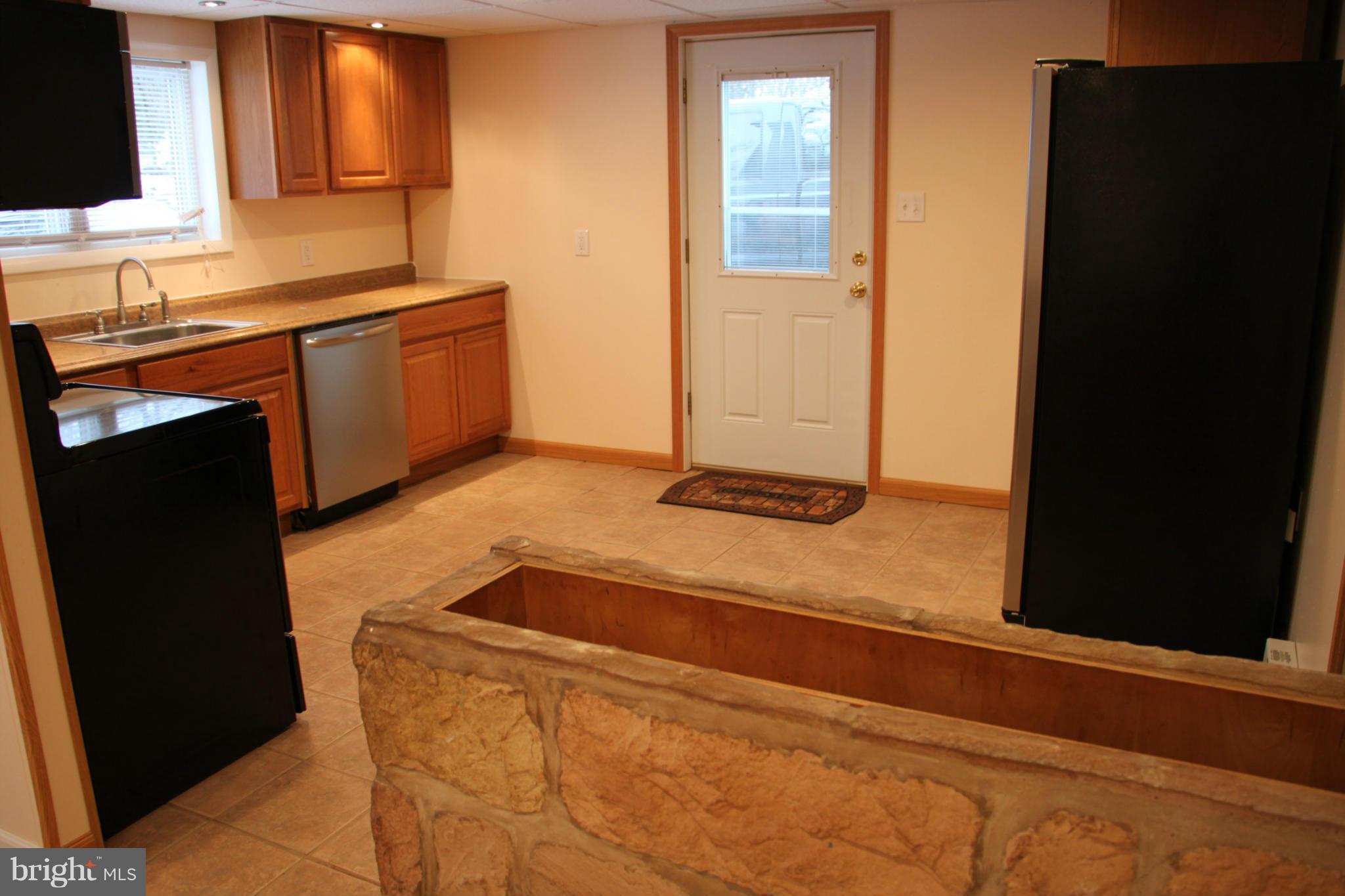 15834 Lockwood Road Williamsport, MD 21795 - Photo 22 of 24 Kitchen