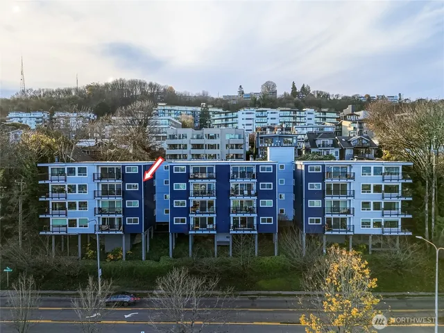 $499,950 | 2001 Westlake Avenue North, Unit 32, Seattle, WA 98109