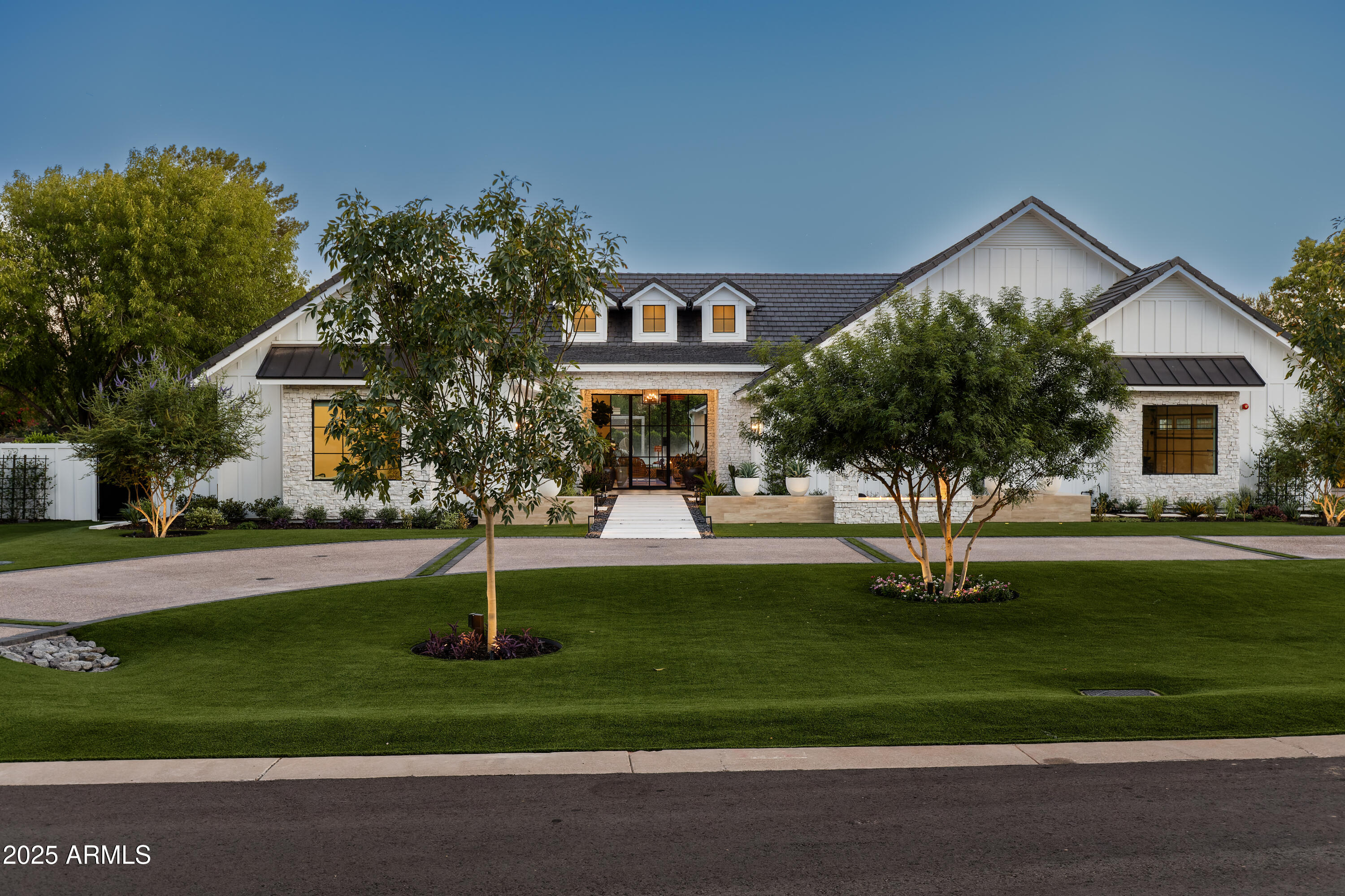 2007 East Ranch Road Tempe, AZ 85284 - Photo 4 of 66 Front