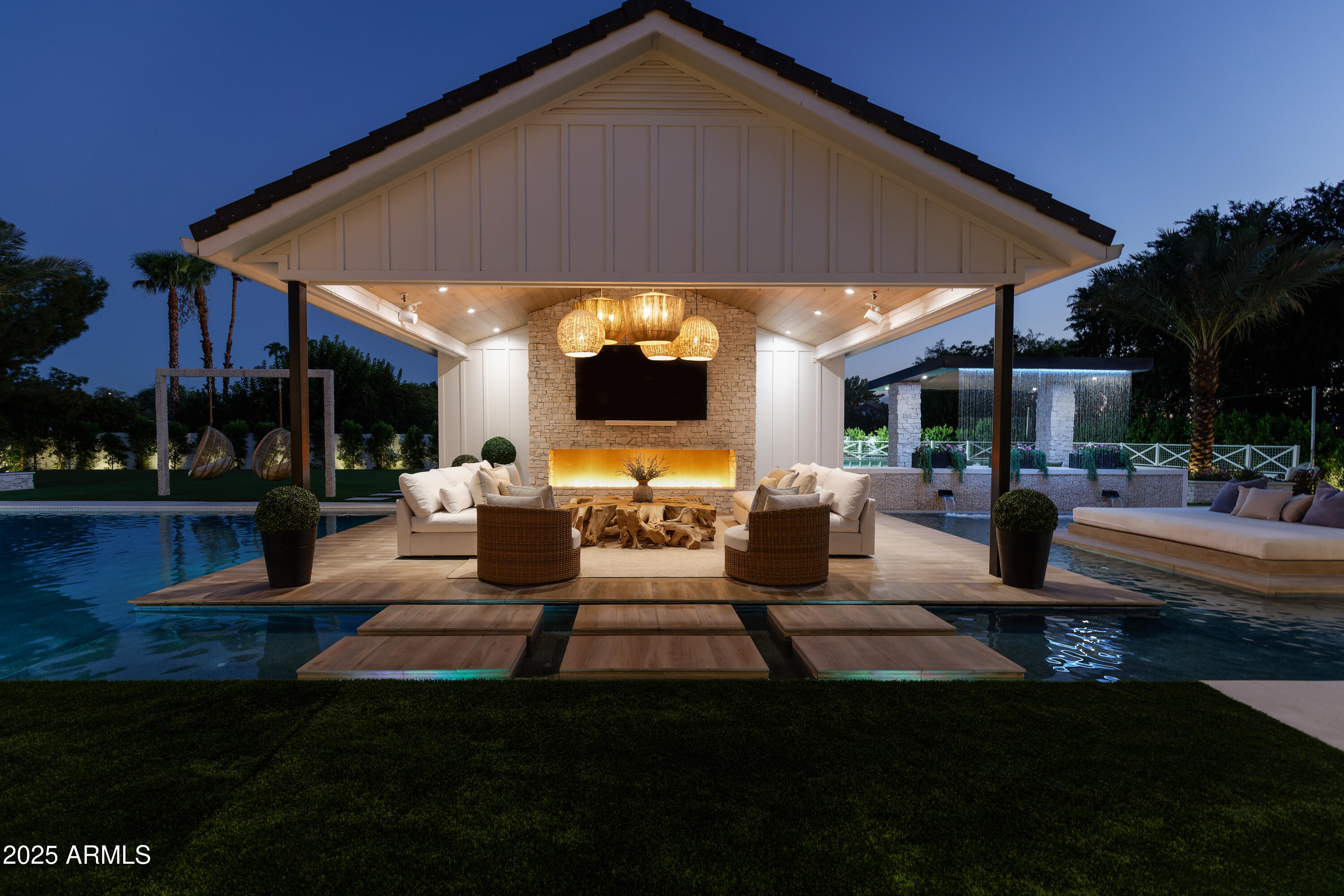 2007 East Ranch Road Tempe, AZ 85284 - Photo 61 of 66 Cabana