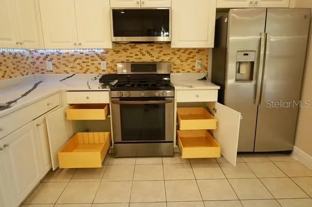 $550,000 | 16008 Stags Leap Drive, Lutz, FL 33559