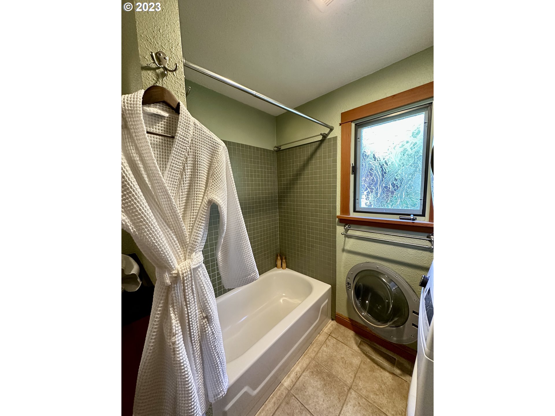 201 Spyglass Drive Eugene, OR 97401 - Photo 16 of 32