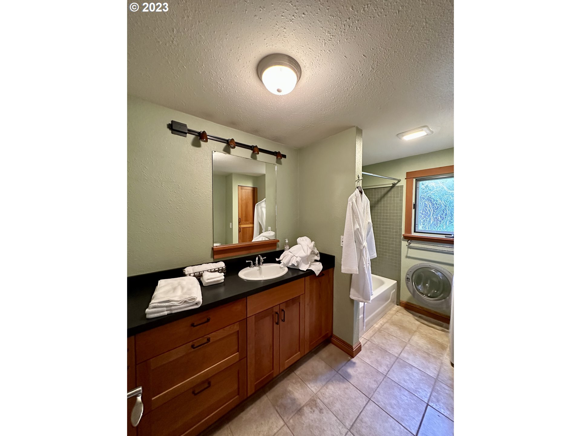 201 Spyglass Drive Eugene, OR 97401 - Photo 20 of 32