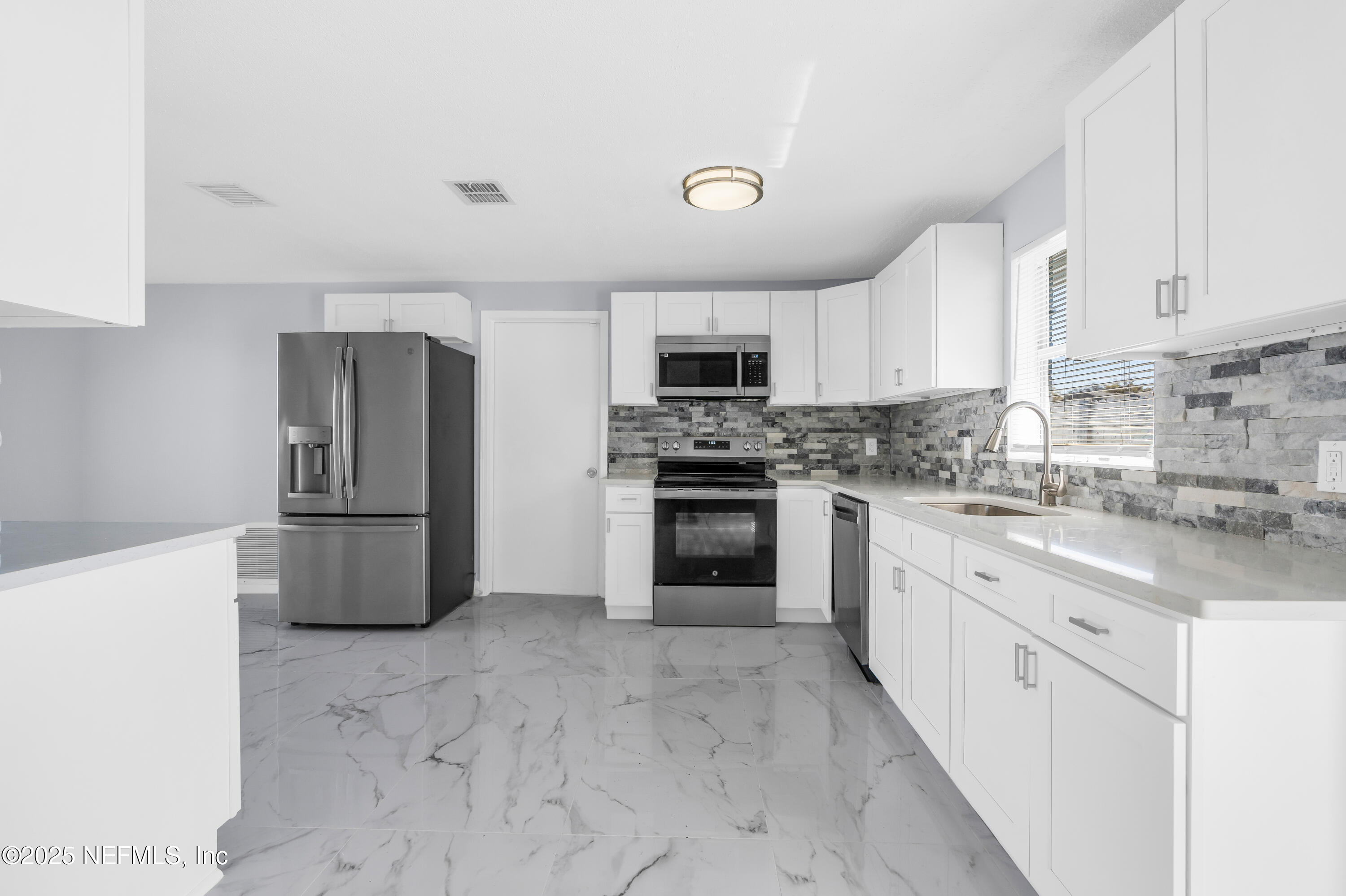 3950 Star Tree Road Jacksonville, FL 32210 - Photo 21 of 33 Kitchen 1